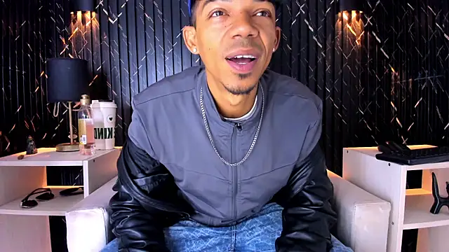 Snapshot of Gregory_Sforza chatting on October 9, 1:31 pm Gregory Sforza online show from October 9, 1:31 pm