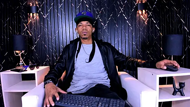 Snapshot of Gregory_Sforza chatting on October 23, 12:15 pm Gregory Sforza online show from October 23, 12:15 pm