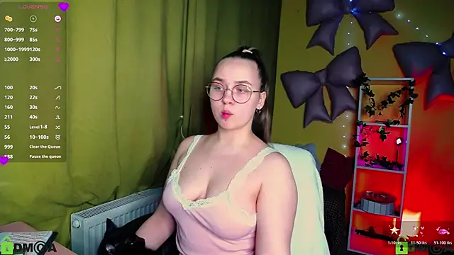 Lilysweet13 online show from March 29, 10:54 pm