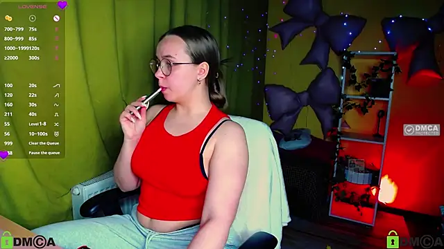 Lilysweet13 online show from April 27, 9:24 pm