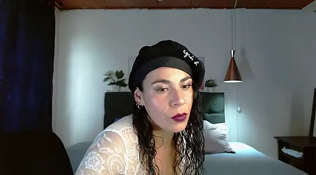 Snapshot of mia_velvet1 chatting on March 13, 3:39 pm mia velvet1 online show from March 13, 3:39 pm