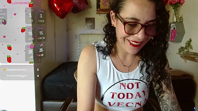 Snapshot of mia_velvet1 chatting on March 22, 5:38 pm mia velvet1 online show from March 22, 5:38 pm