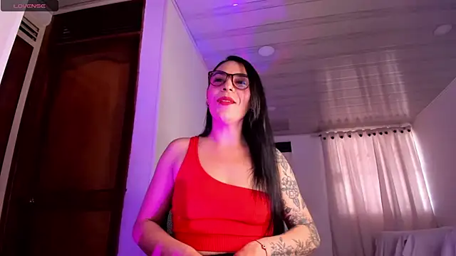 mia velvet1 online show from May 12, 12:46 pm