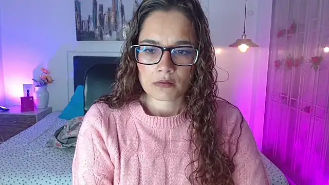 Snapshot of Rose_Thompson1 chatting on May 16, 1:21 pm Rose Thompson1 online show from May 16, 1:21 pm