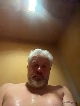 Berg Boy online show from November 26, 9:27 pm