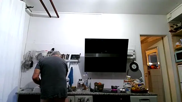 Berg Boy online show from March 23, 5:22 am