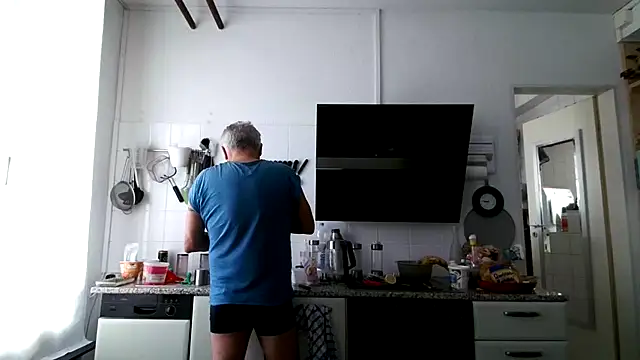 Berg Boy online show from March 29, 6:46 am