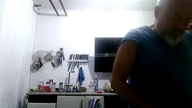 Berg Boy online show from March 30, 4:24 am