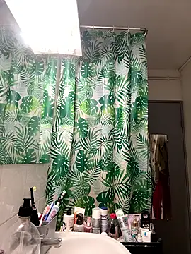 Hugo34bg online show from January 17, 4:28 am