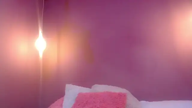 Snapshot of Rose_Fire1 chatting on March 17, 9:02 pm Rose Fire1 online show from March 17, 9:02 pm