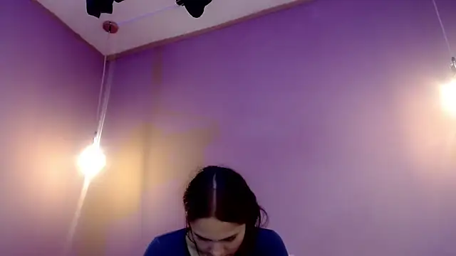 Snapshot of Rose_Fire1 chatting on March 22, 11:20 pm Rose Fire1 online show from March 22, 11:20 pm