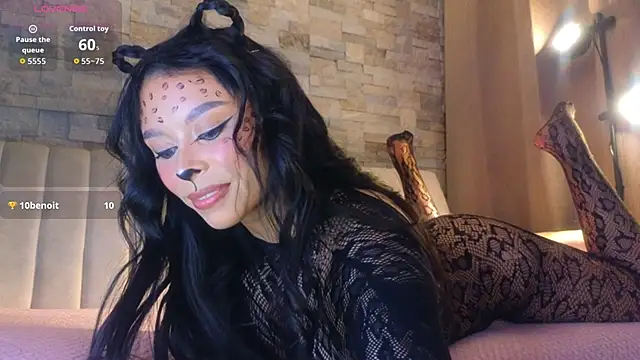 Snapshot of Hecate_gh chatting on October 31, 11:06 pm Hecate gh online show from October 31, 11:06 pm