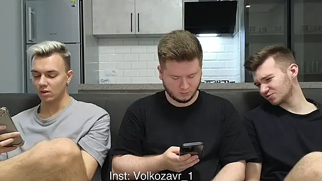 Snapshot of boys_sobolisha chatting on October 25, 1:18 pm boys sobolisha online show from October 25, 1:18 pm