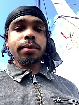 Snapshot of anthonyroth chatting on February 7, 8:12 pm anthonyroth online show from February 7, 8:12 pm