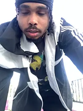 Snapshot of anthonyroth chatting on February 10, 9:19 pm anthonyroth online show from February 10, 9:19 pm