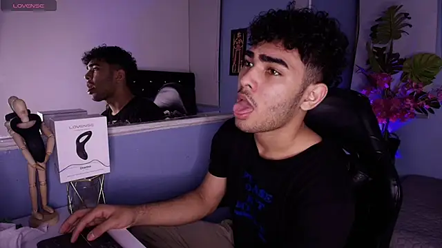 LucasCarterr  online show from September 20, 4:02 am