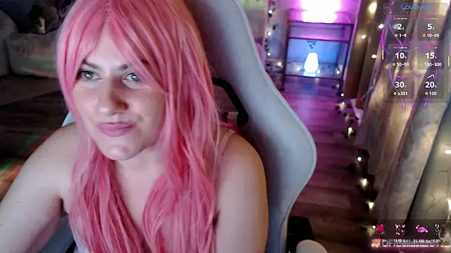 Snapshot of BellaStar84 chatting on February 22, 11:42 am BellaStar84 online show from February 22, 11:42 am