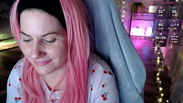 Snapshot of BellaStar84 chatting on March 12, 10:54 am BellaStar84 online show from March 12, 10:54 am