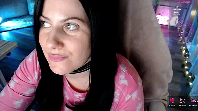 Snapshot of BellaStar84 chatting on March 27, 10:15 am BellaStar84 online show from March 27, 10:15 am