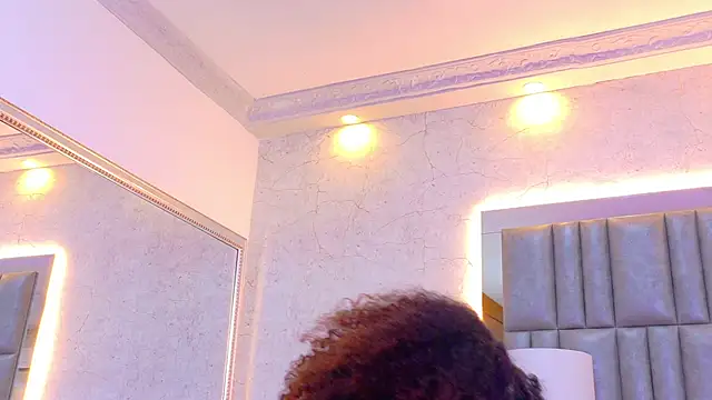 Snapshot of CamilaJohnston chatting on May 22, 8:58 pm CamilaJohnston online show from May 22, 8:58 pm