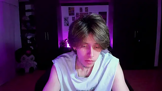 Snapshot of xIce_Boy chatting on March 19, 3:43 am xIce Boy online show from March 19, 3:43 am