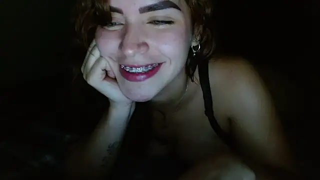 Snapshot of bran_lindi chatting on October 19, 10:54 pm bran lindi online show from October 19, 10:54 pm