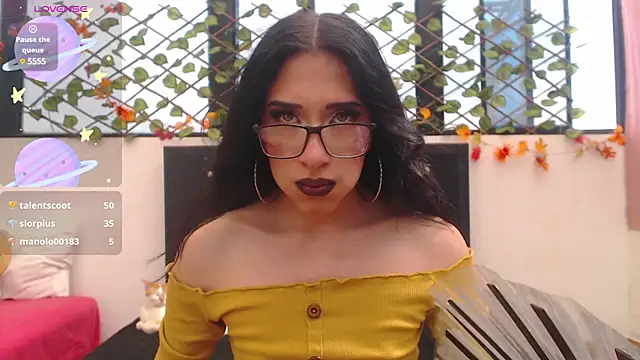Snapshot of madison__rey chatting on March 13, 8:11 pm madison rey online show from March 13, 8:11 pm