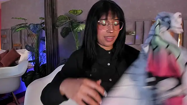 Karin Ks online show from June 30, 3:07 am