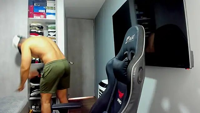 Dante Storm online show from February 7, 2:32 pm