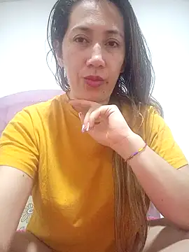 Snapshot of melany-92xxx chatting on September 9, 2:38 pm melany-92xxx online show from September 9, 2:38 pm