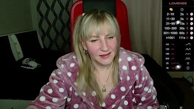 Snapshot of ganet469 chatting on October 1, 6:47 pm ganet469 online show from October 1, 6:47 pm