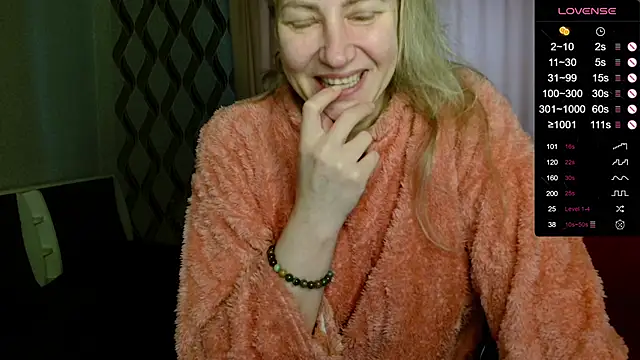 Snapshot of ganet469 chatting on November 26, 8:59 am ganet469 online show from November 26, 8:59 am