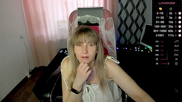 Snapshot of ganet469 chatting on March 27, 3:23 pm ganet469 online show from March 27, 3:23 pm