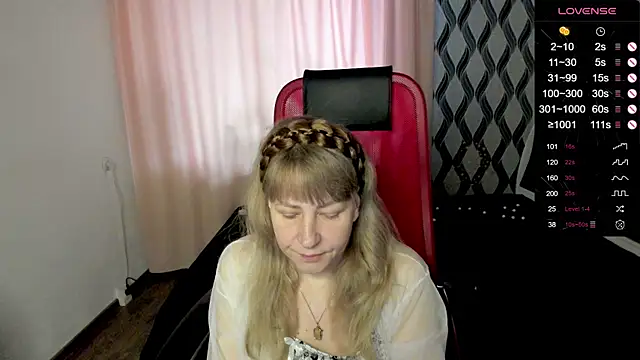 Snapshot of ganet469 chatting on April 15, 11:50 am ganet469 online show from April 15, 11:50 am
