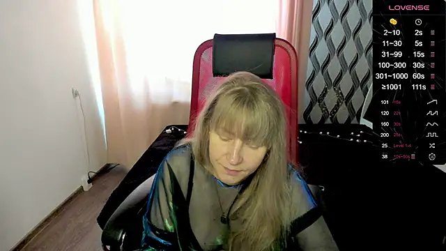 Snapshot of ganet469 chatting on April 28, 10:53 am ganet469 online show from April 28, 10:53 am