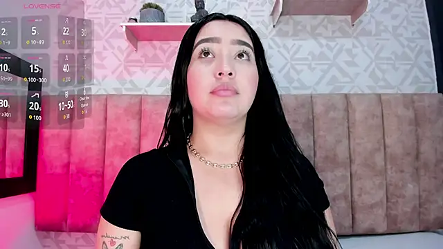 MelinaCruz online show from October 6, 4:10 am