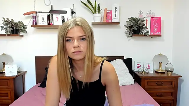 HaleyReedme online show from September 11, 7:19 am