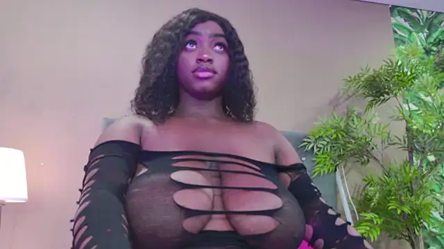 Snapshot of BetsyBennet_ chatting on December 17, 8:59 pm BetsyBennet online show from December 17, 8:59 pm