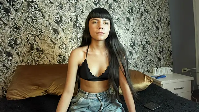 kitty-kryss online show from March 12, 5:07 pm