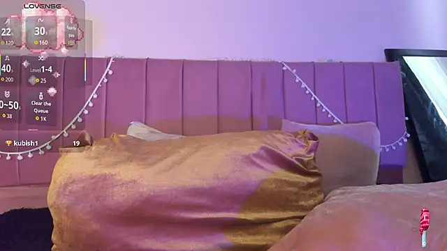 kitty-kryss online show from November 10, 4:17 pm