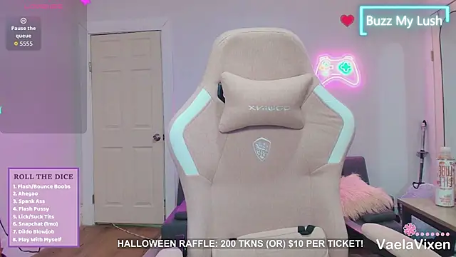 VaelaVixen online show from October 24, 9:55 pm