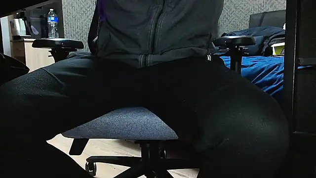 Snapshot of Yoloyo93 chatting on February 14, 6:48 pm Yoloyo93 online show from February 14, 6:48 pm