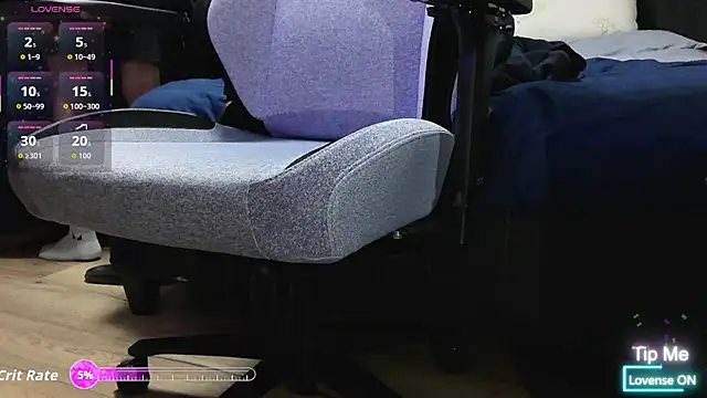 Snapshot of Yoloyo93 chatting on February 19, 10:28 pm Yoloyo93 online show from February 19, 10:28 pm