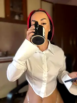 MeganFoxiy online show from October 25, 5:04 am