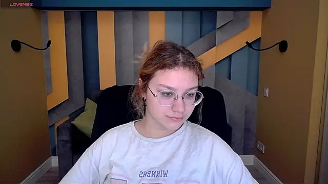 AngelinaLow online show from February 26, 12:26 pm