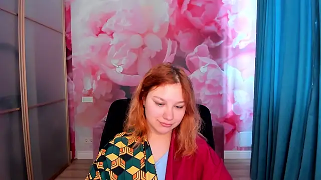 AngelinaLow online show from April 26, 5:27 am
