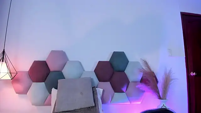 BeckyVidal online show from September 24, 8:45 pm