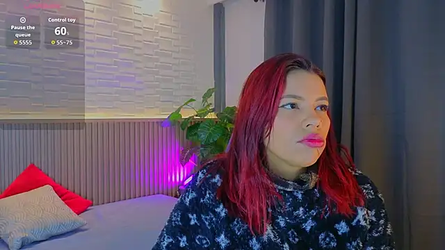 TiffanyWalk online show from October 1, 11:05 am