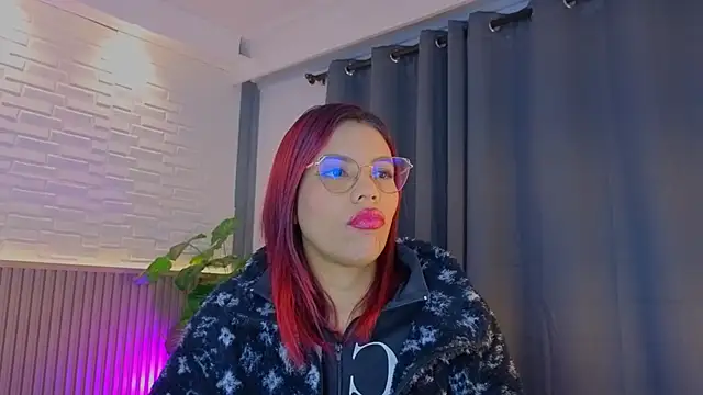 TiffanyWalk online show from October 9, 10:35 am