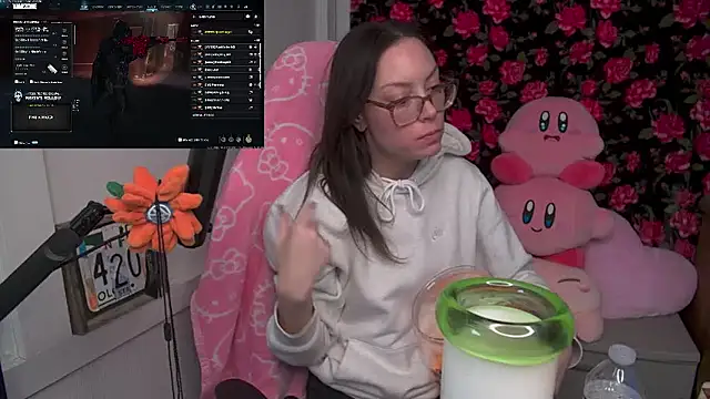 Snapshot of SpaceCowWhore chatting on February 18, 7:21 pm SpaceCowWhore online show from February 18, 7:21 pm
